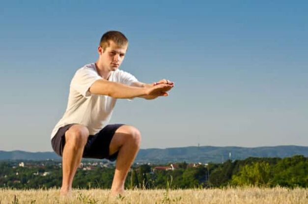 Squats sinn eng effektiv Übung fir d'Préventioun vu Prostatitis